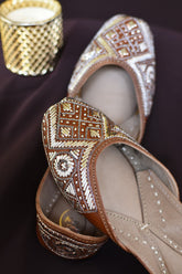 Idah Brown & Silver Mukaish Work Jutti